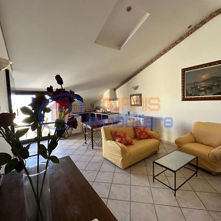La Mansarda Di Via Galilei Apartment Порто Торес Екстериор снимка