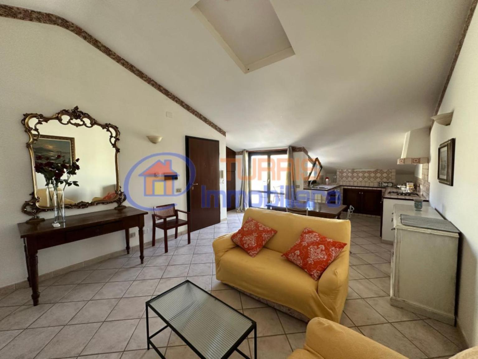 La Mansarda Di Via Galilei Apartment Порто Торес Екстериор снимка