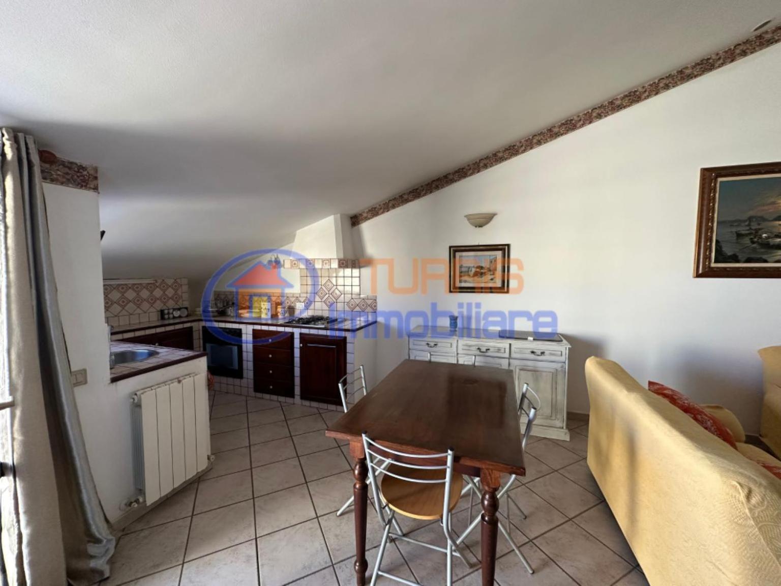 La Mansarda Di Via Galilei Apartment Порто Торес Екстериор снимка